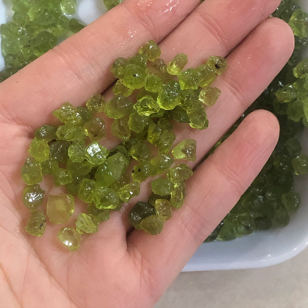 20g/Pack Natural Peridot Olivi - огляд і ціна Aquarium Marine Stone